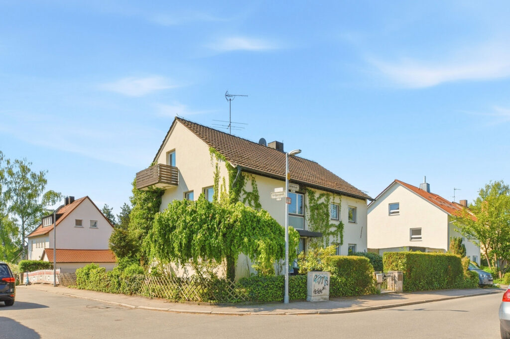 3-Familienhaus in Böblingen – 414 m² Grundstück, drei Wohneinheiten, gefragte Lage
