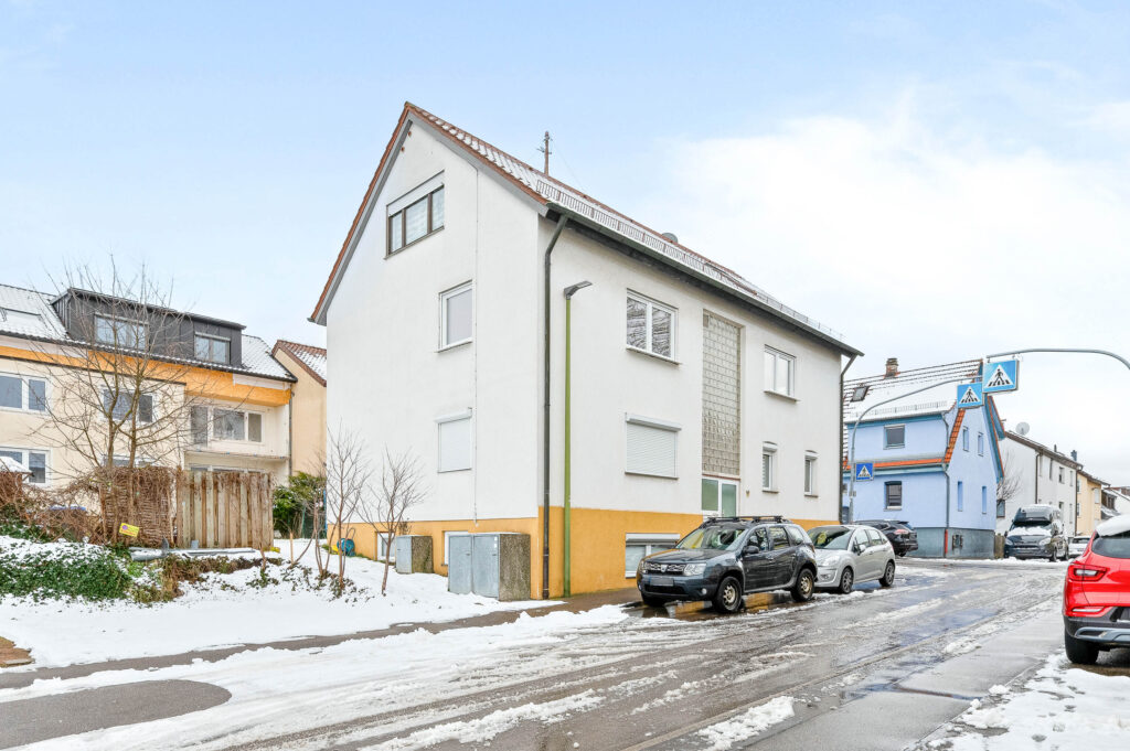 Platzwunder mit Garten-Privileg: Sofort bezugsfreie 4-Zimmer-Wohnung in Leonberg