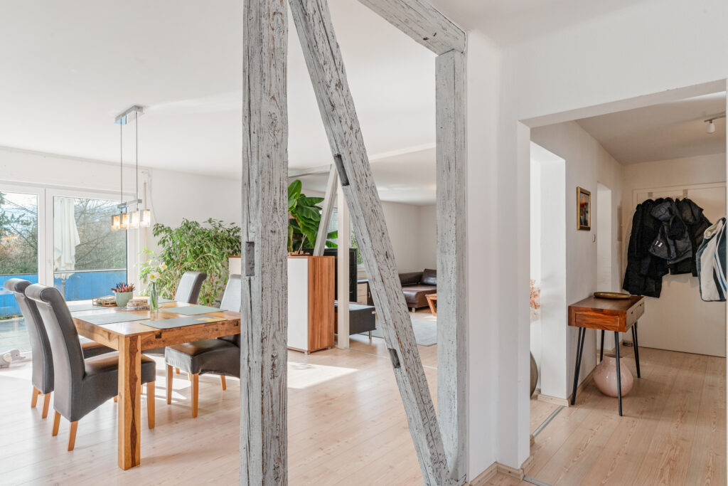 Investment: Modernes Wohnjuwel mit Garten und garantierter Rendite