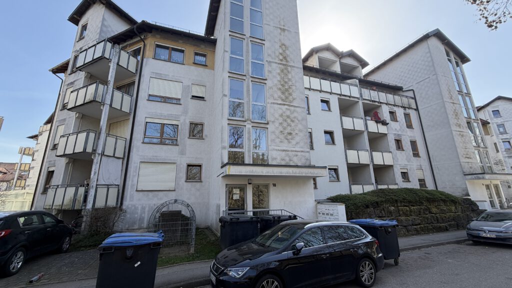 Lichtdurchflutetes Wohnen über den Dächern von Weil der Stadt
