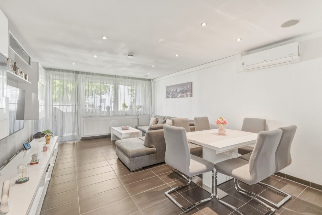 3-Zimmer-Wohnung in Leonberg-Höfingen — vollständig modernisiert, klimatisiert, möbliert