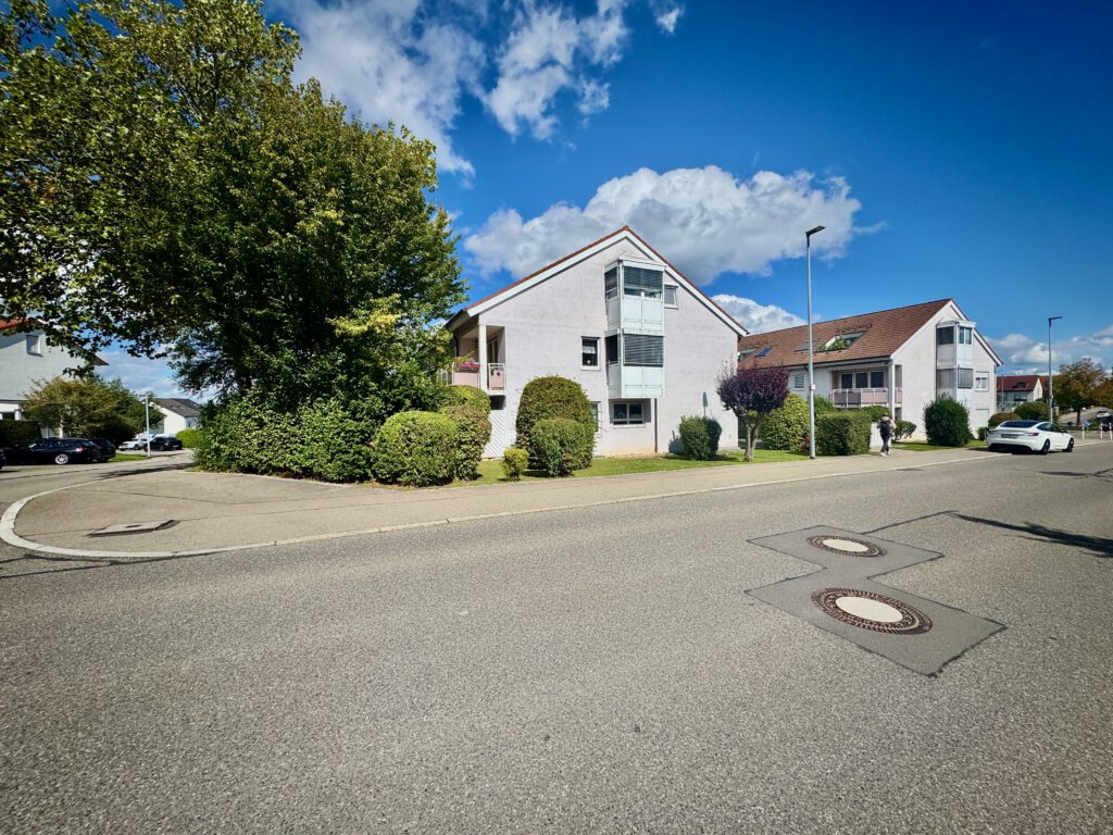 Charmante 1,5-Zimmer-Wohnung mit Balkon und Duplex-Stellplatz in Böblingen